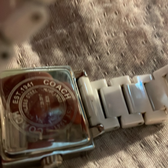 Vintage coach watch petite ! 1st edition of ceramic watch elegant - Picture 3 of 4